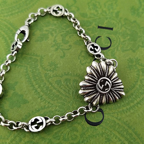 Double Gucci Interlocking Gucci Heart Bracelet