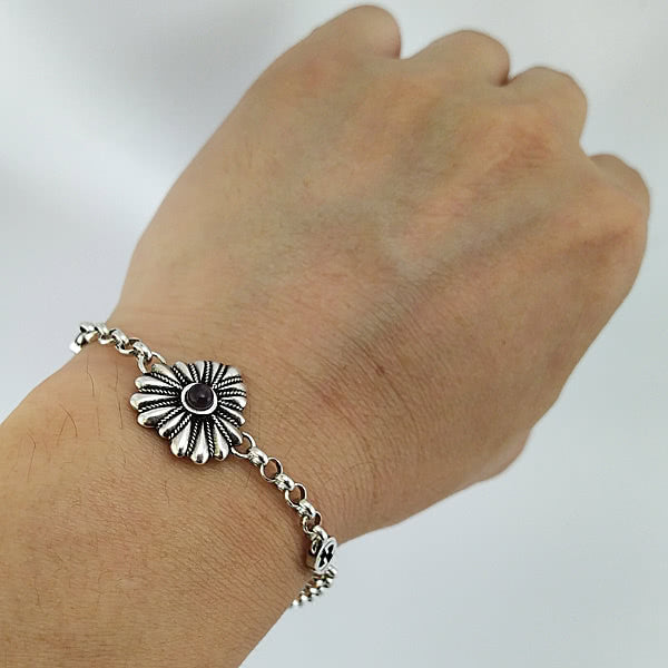 Double Gucci Interlocking Gucci Heart Bracelet