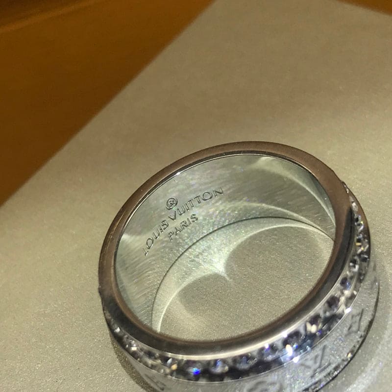 18K Louis Vuitton Catch Ring