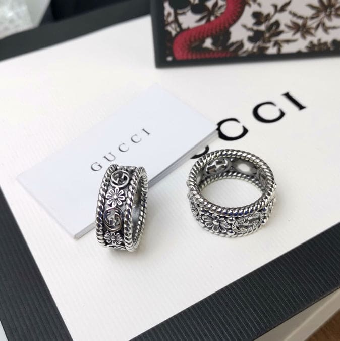 Double Gucci Interlocking Gucci Flowers Ring