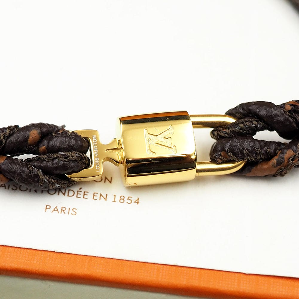 18K Louis Vuitton Lock It Again Bracelet