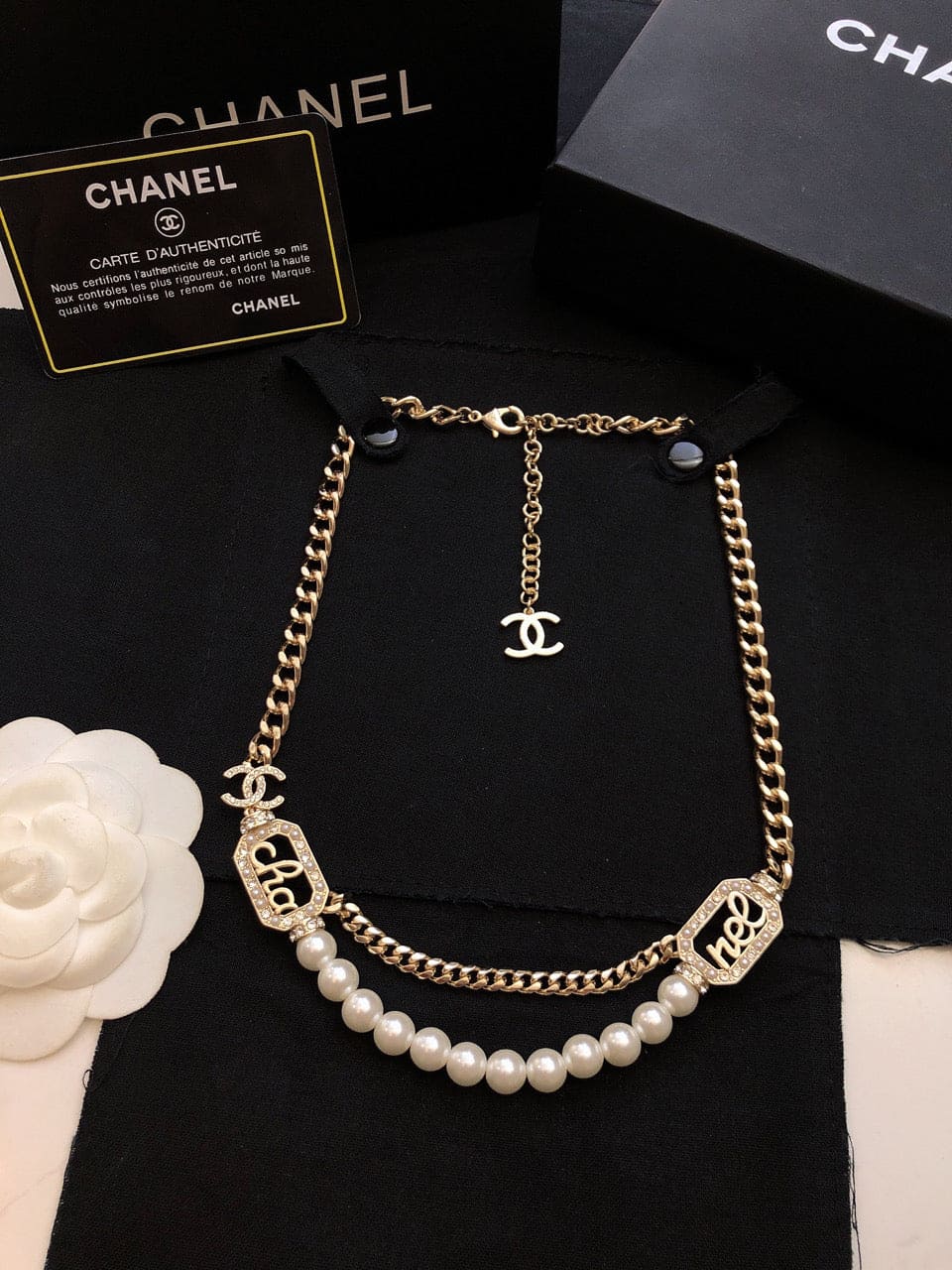 18K  Chanel Diamonds Necklace