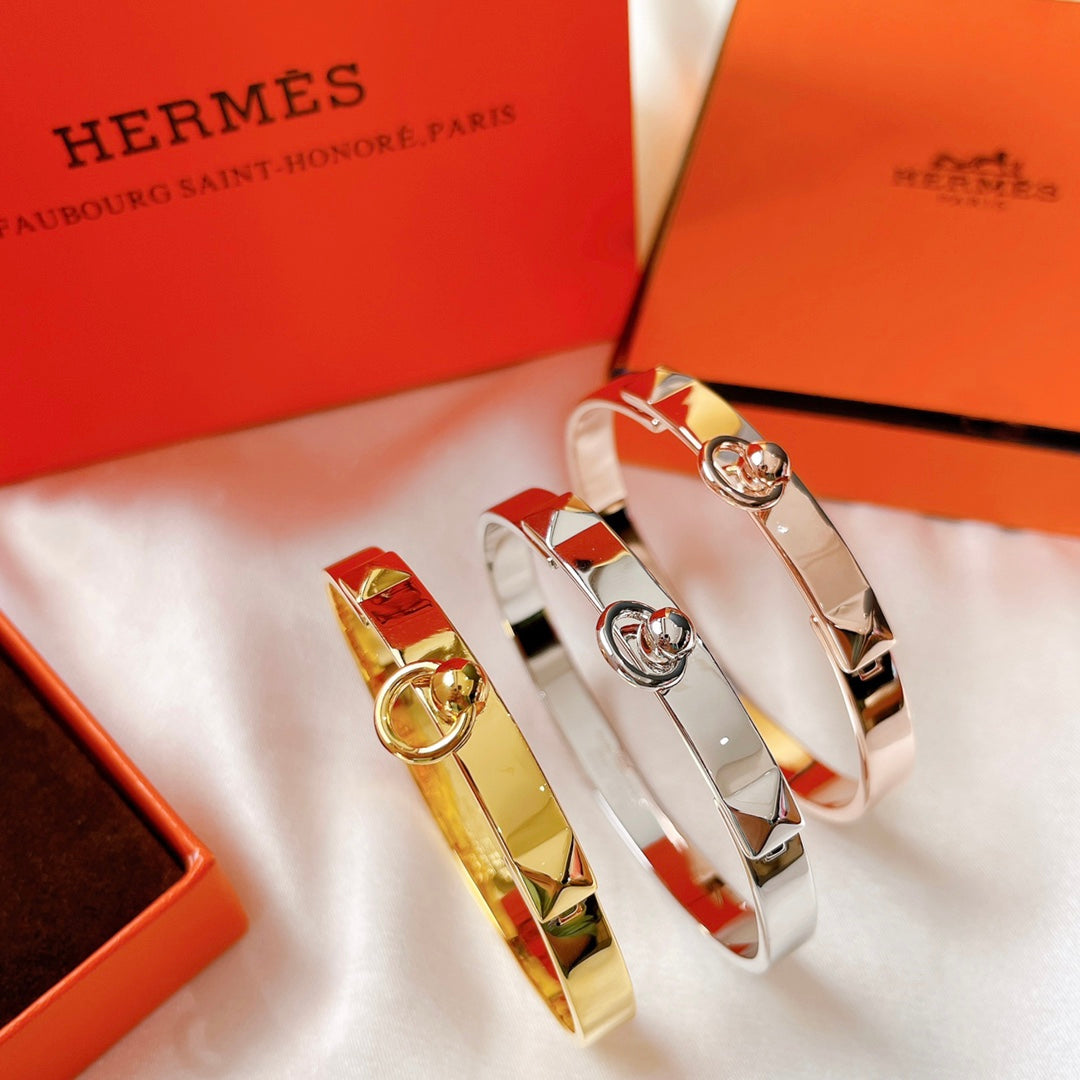 18K Collier De Chien Hermes Bracelet