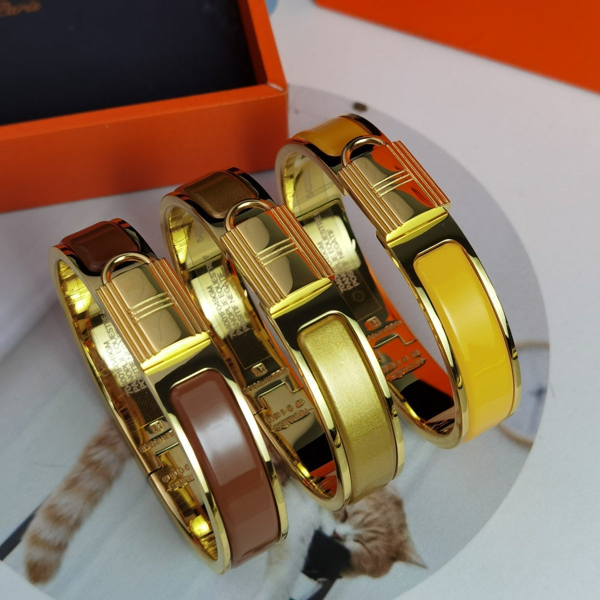 18K Clic Cadenas Orange Hermes Bracelet