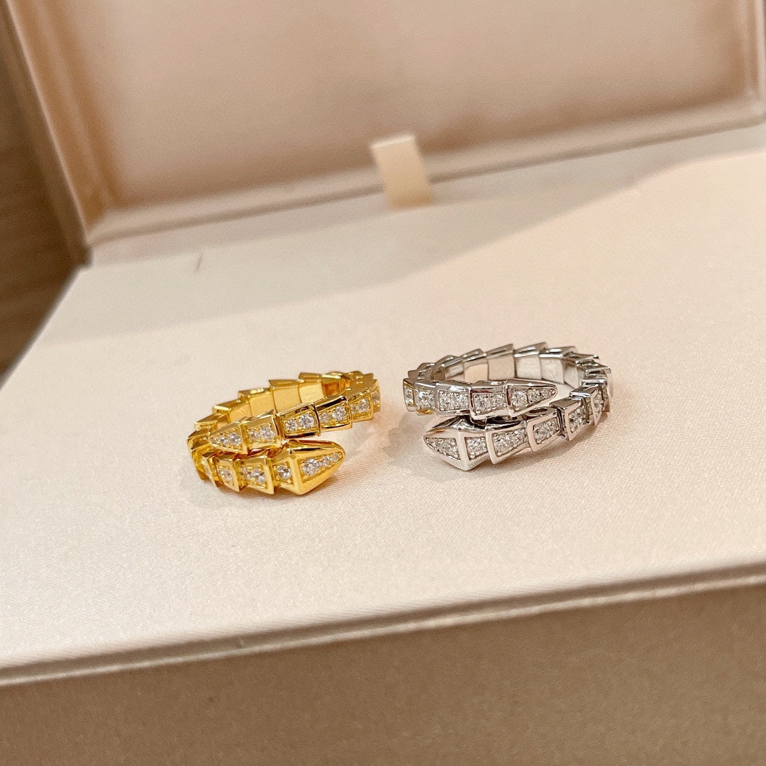 18K BVLGARI Serpenti Viper Pave Diamond Ring