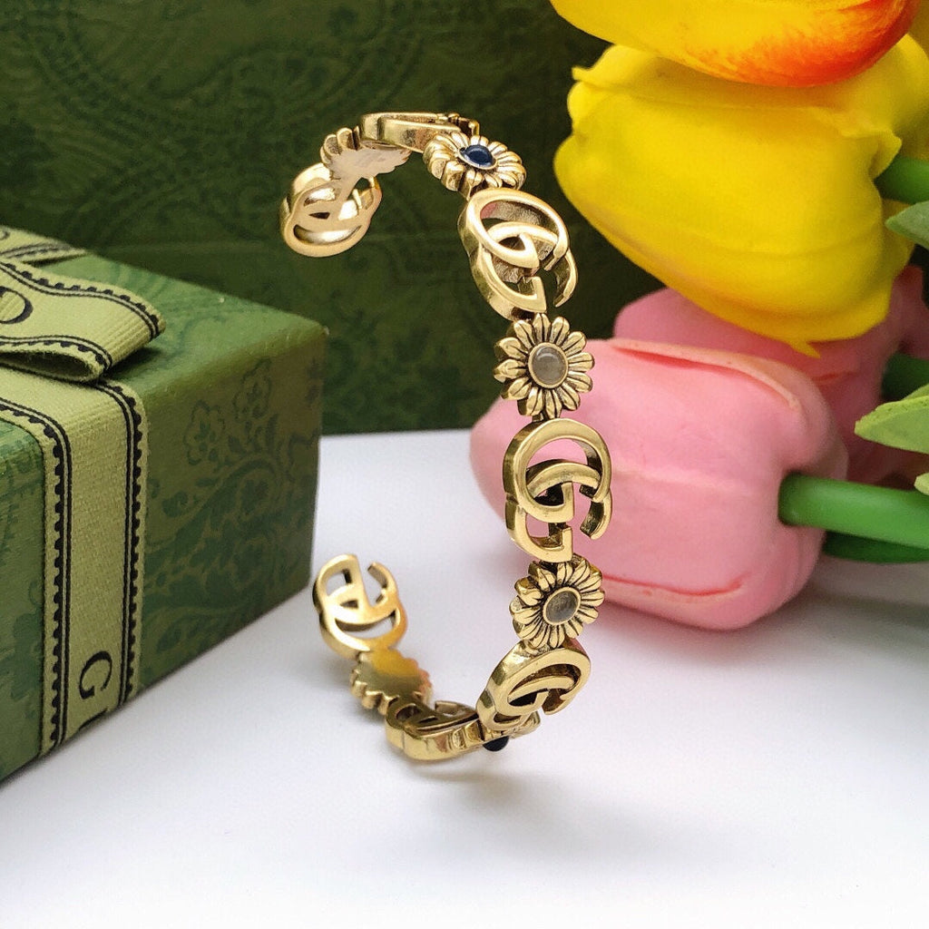 18K Double Gucci Flowers Open Cuff Bracelet