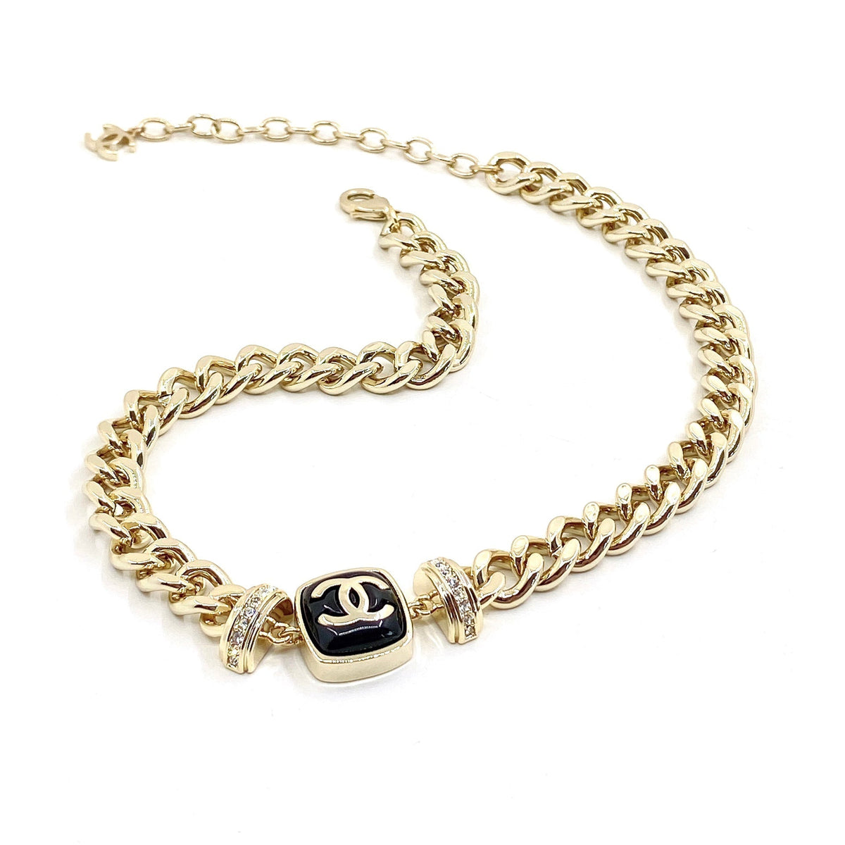 18K  Chanel Diamonds Necklace
