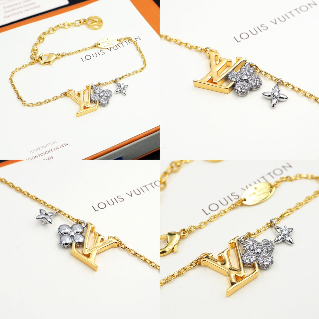 18K Louis Vuitton Gram Diamond Bracelet