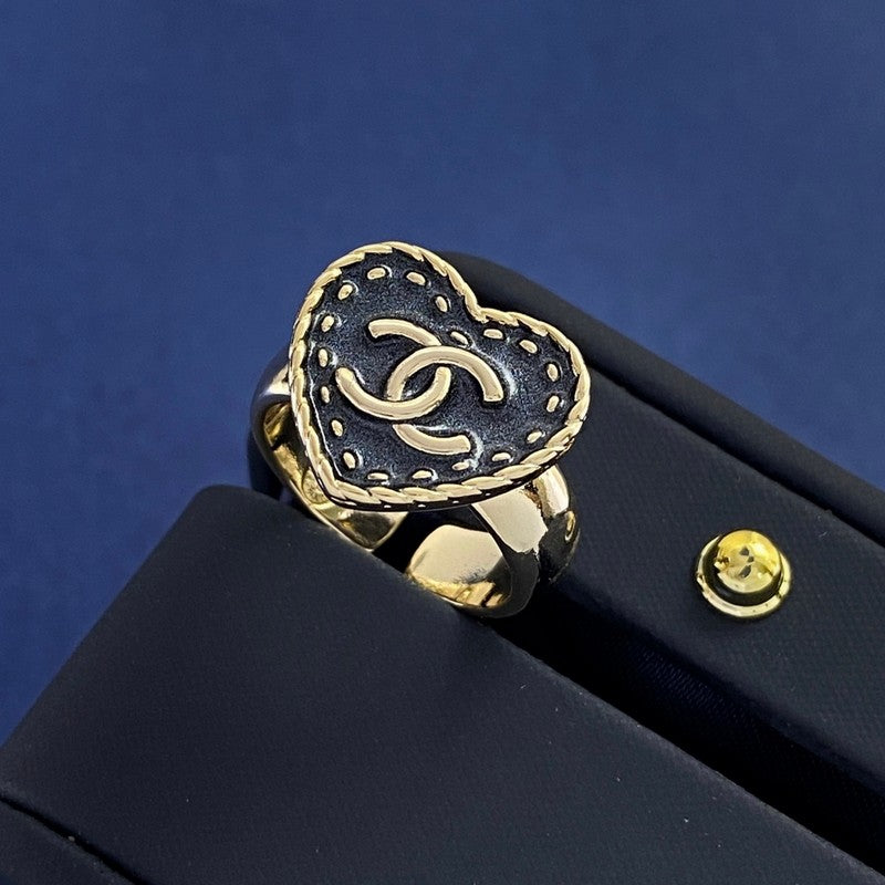18K  Chanel Black Open Ring