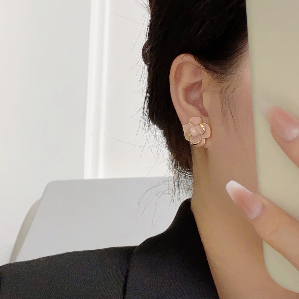 18K  Chanel Camellia Earrings