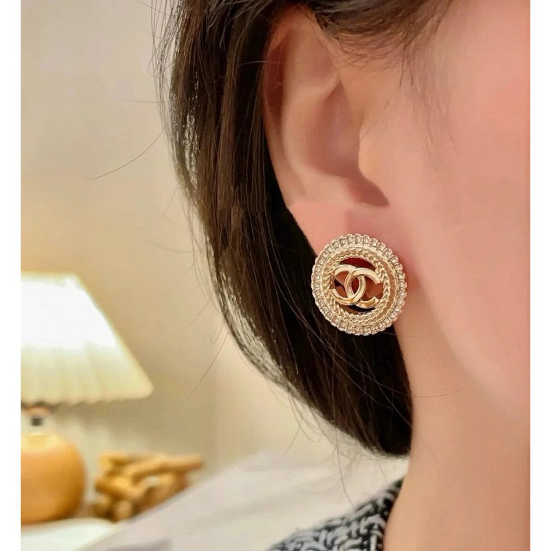 18K  Chanel Classic Diamond Earrings