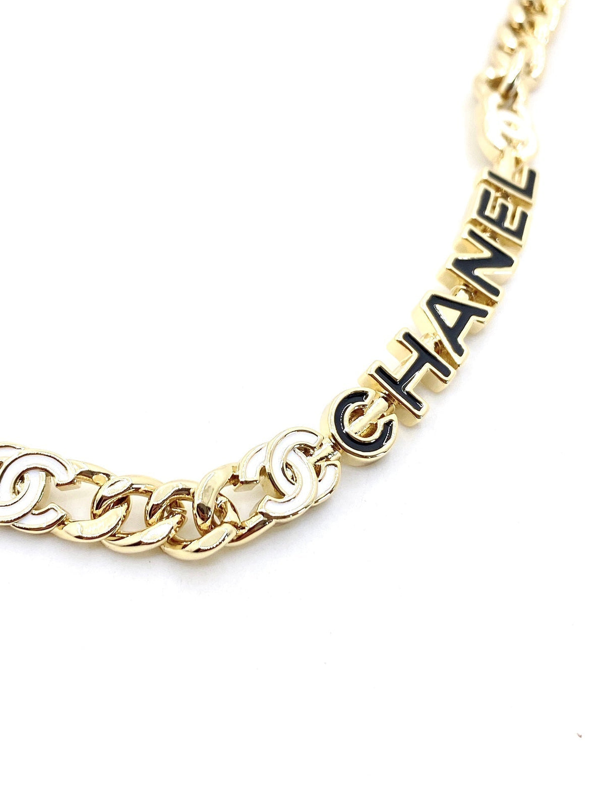 18K  Chanel Chain Choker Necklace