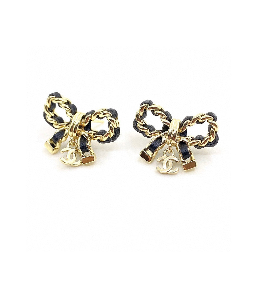 18K  Chanel Bow Tie Strass Earrings