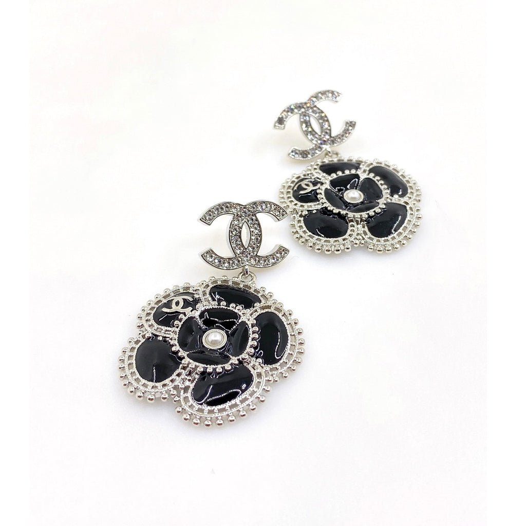 18K  Chanel Black Pearl Camellia Earrings