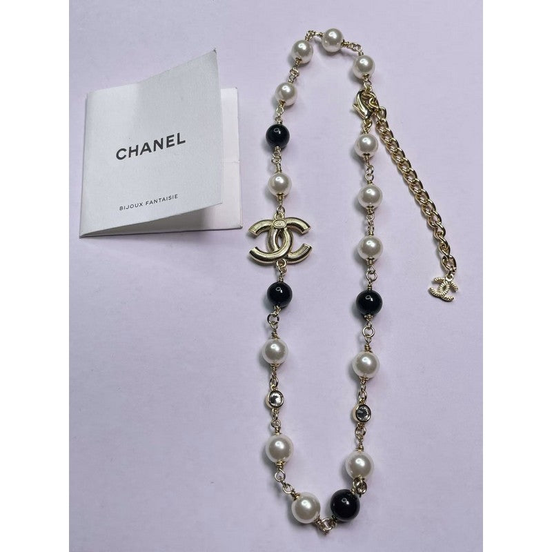 18K  Chanel Black & White Pearls Necklace