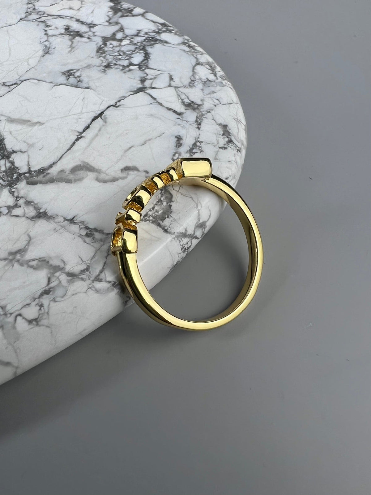 18K Dior Revolution Ring