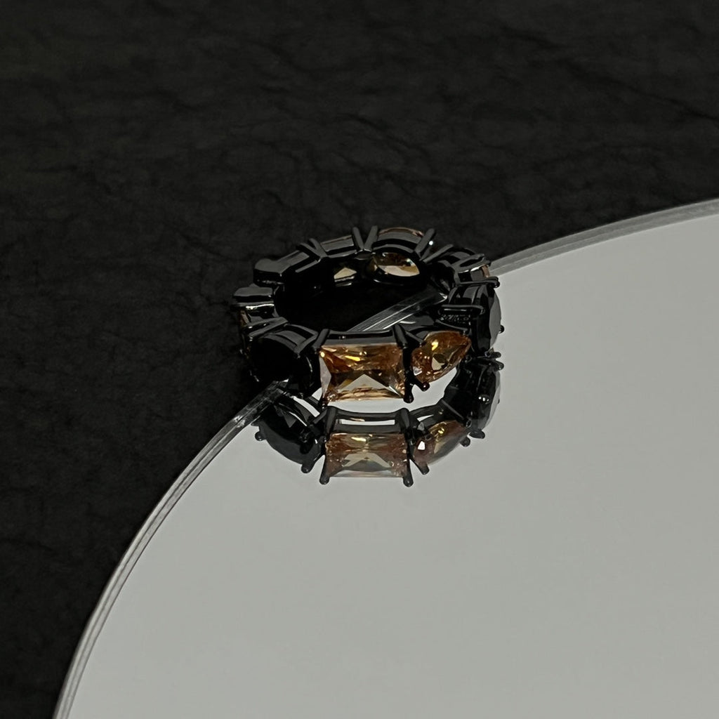 18K Louis Vuitton Light Crystals Ring