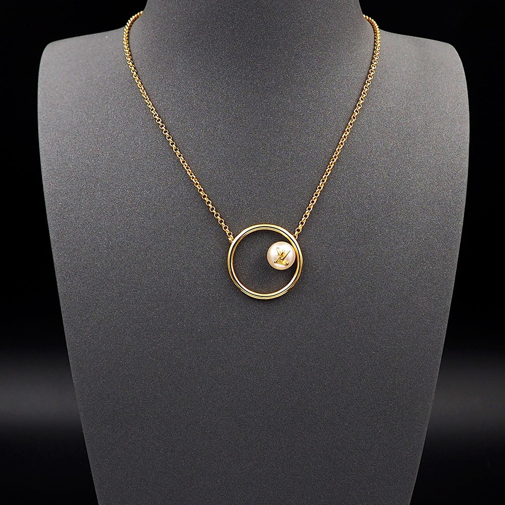 18K Louis Vuitton Eclipse Pearls Necklace