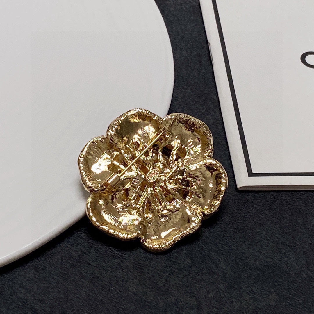 18K  Chanel Black Flower Brooch