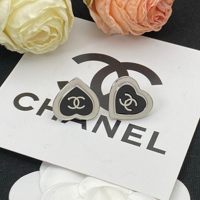 18K  Chanel Black & Red Heart Gold Earrings