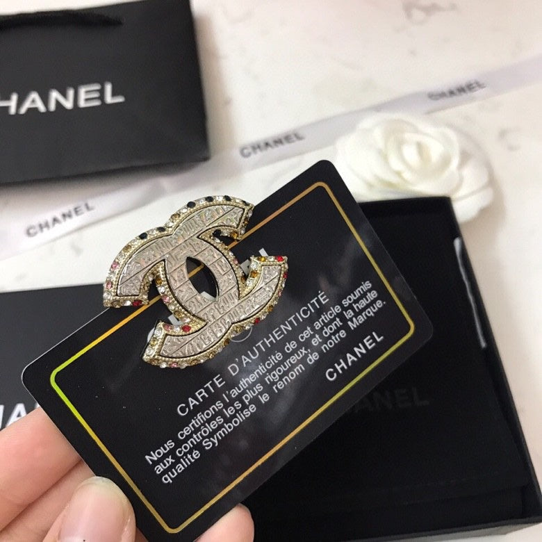 18K  Chanel Diamonds Brooch