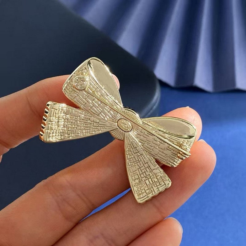 18K  Chanel Bow Tie Gold Brooch