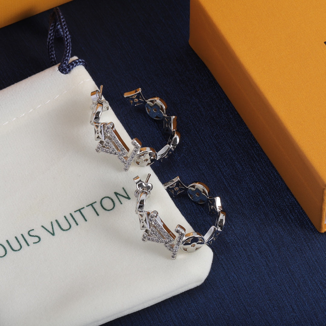 18K Louis Vuitton Script Diamonds Earrings