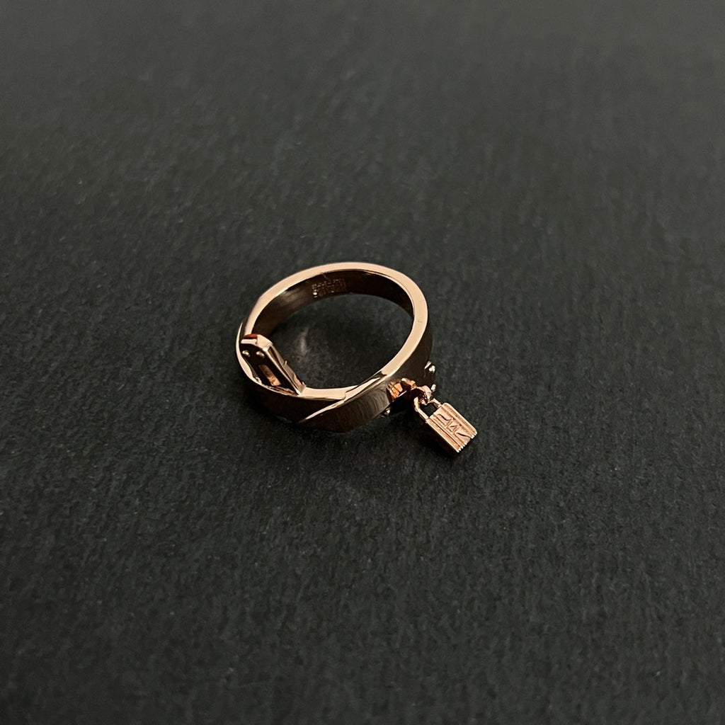 18K Kelly Gavroche Hermes Ring