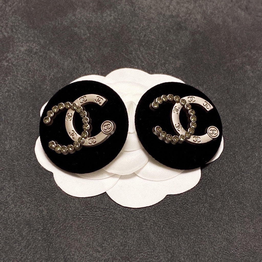 18K  Chanel Black Resin Crystals Earrings