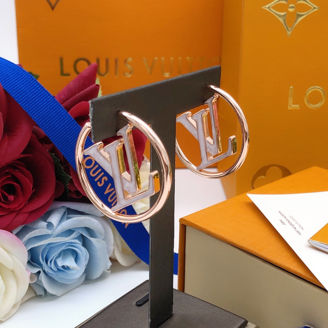 18K Louis Vuitton Louise Hoop Pearls Earrings