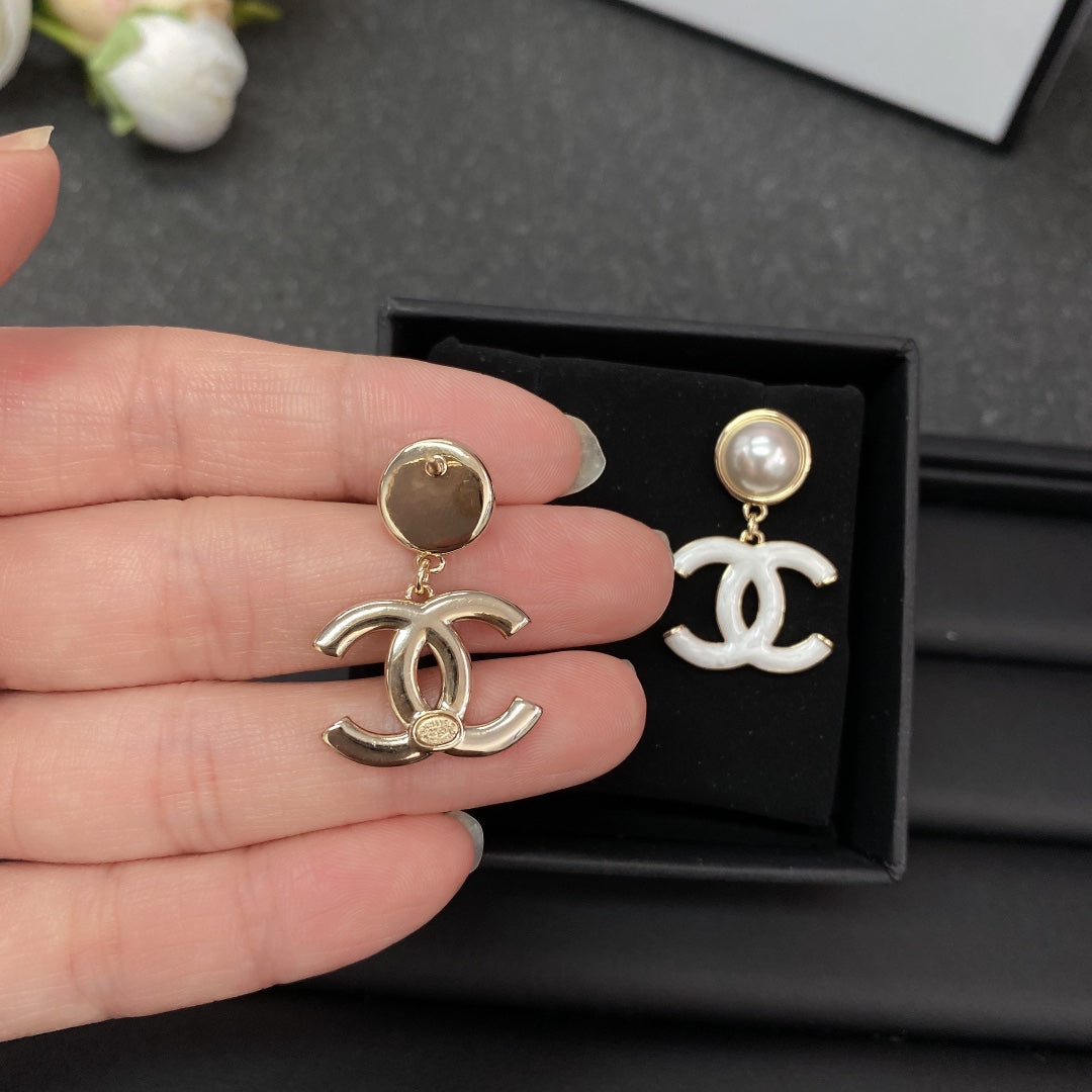 18K  Chanel White Pearl Earrings
