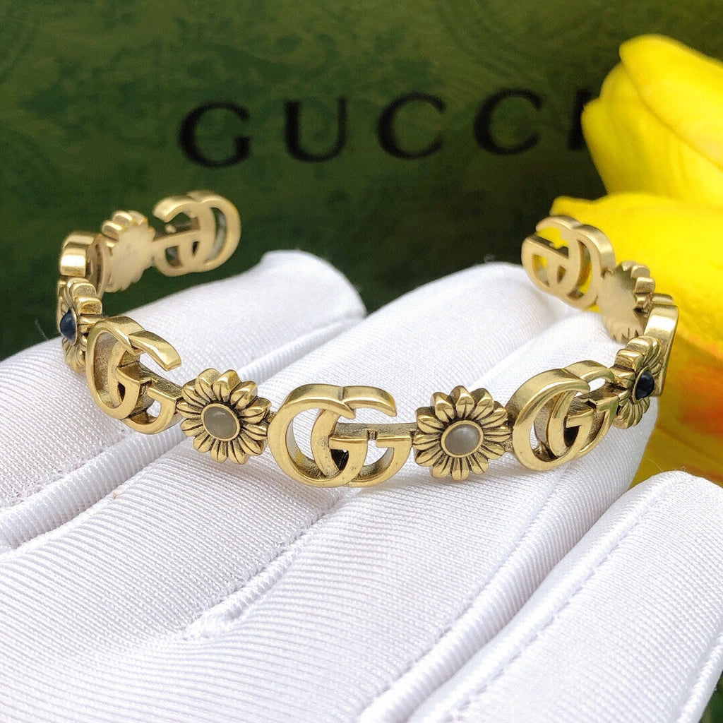 18K Double Gucci Flowers Open Cuff Bracelet