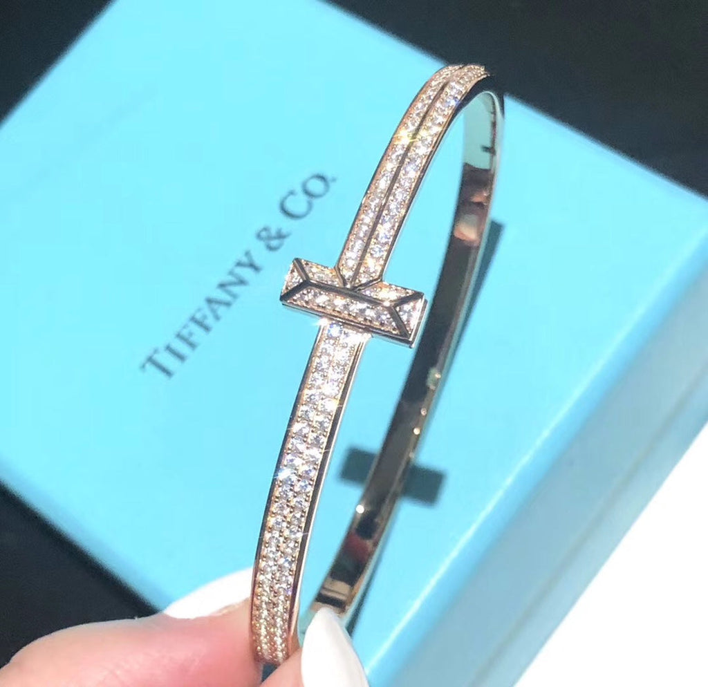 18K T1 Wide Diamond Hinged Bangle Bracelet