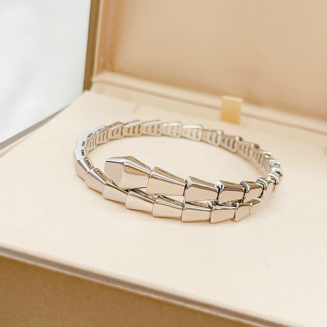 18K BVLGARI Serpenti Viper Bracelet