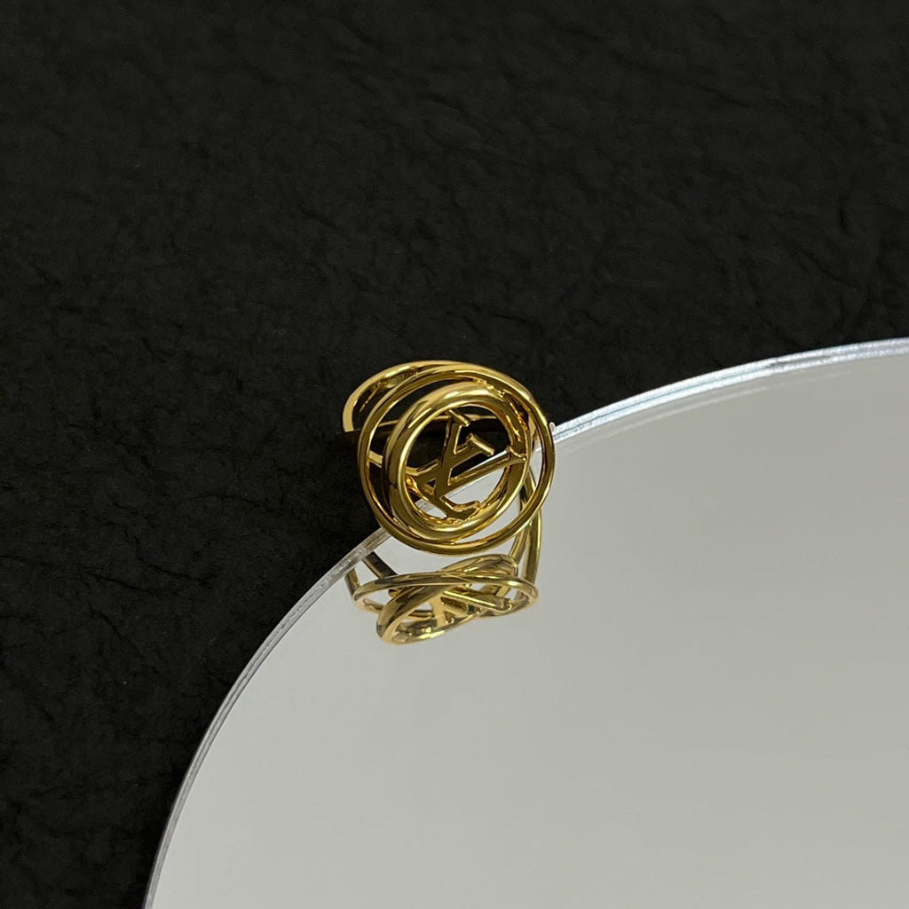 18K Louis Vuitton Stellar Ring